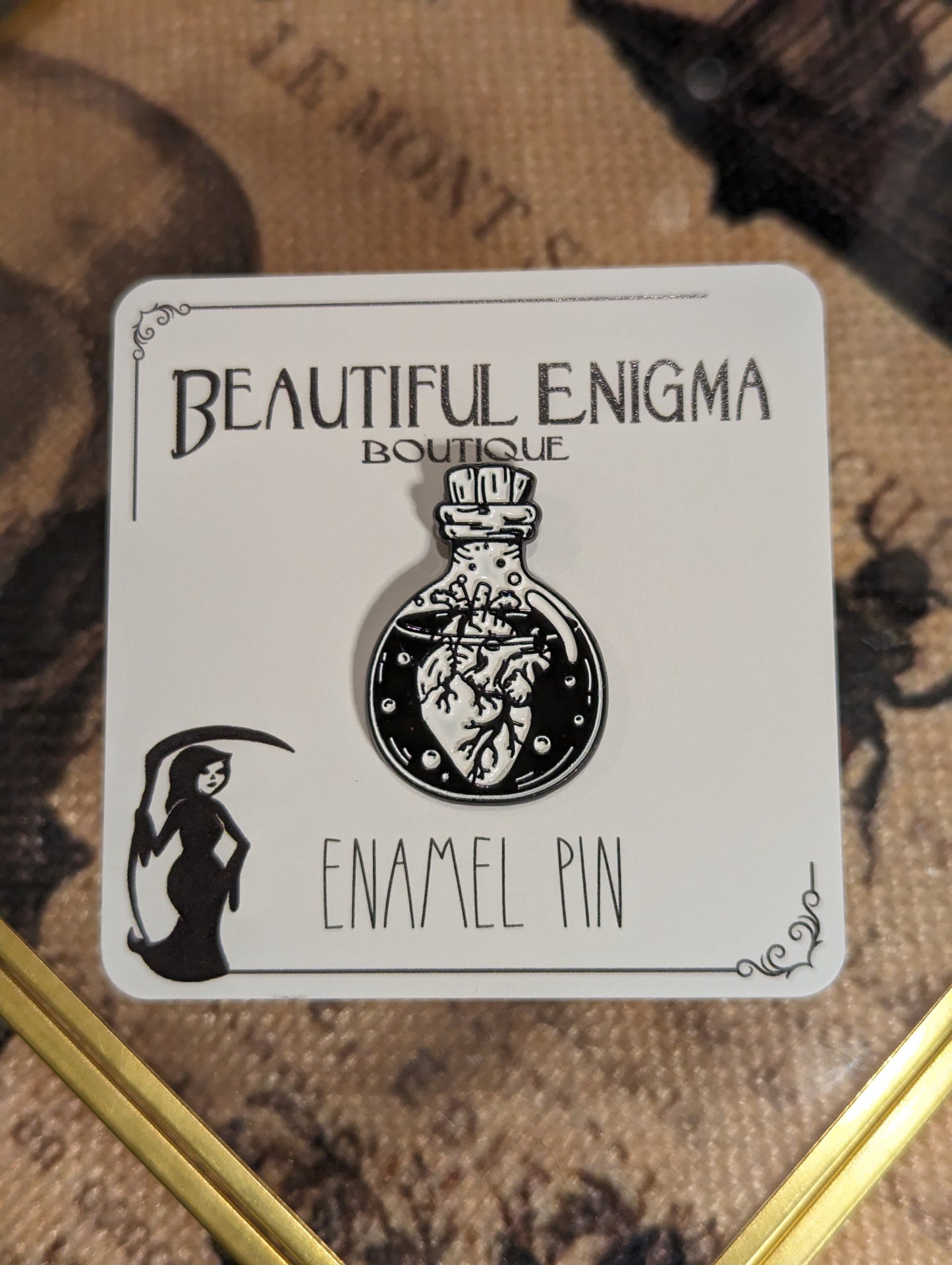 LOVE POTION - ENAMEL PIN