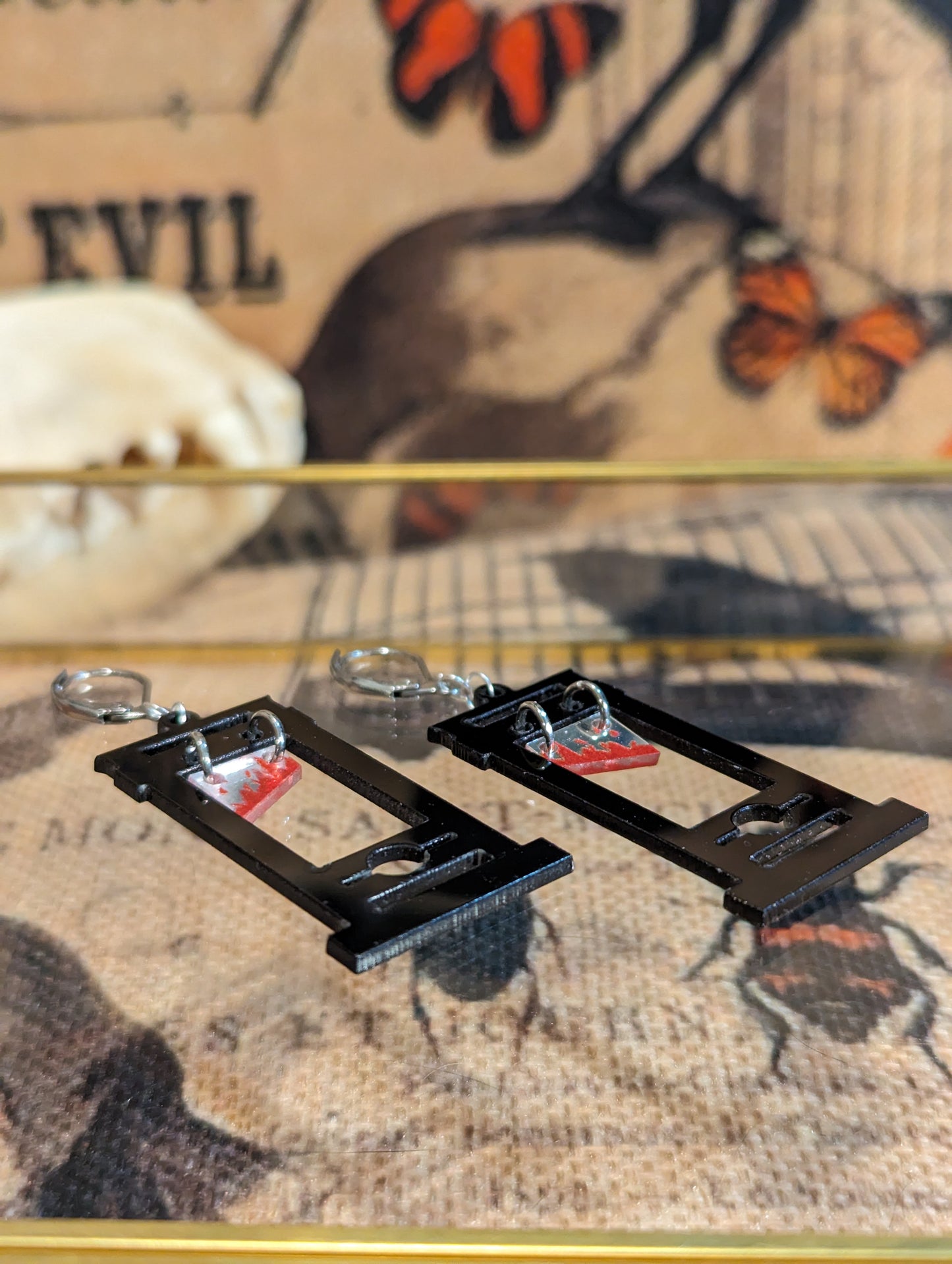 GUILLOTINE - EARRINGS