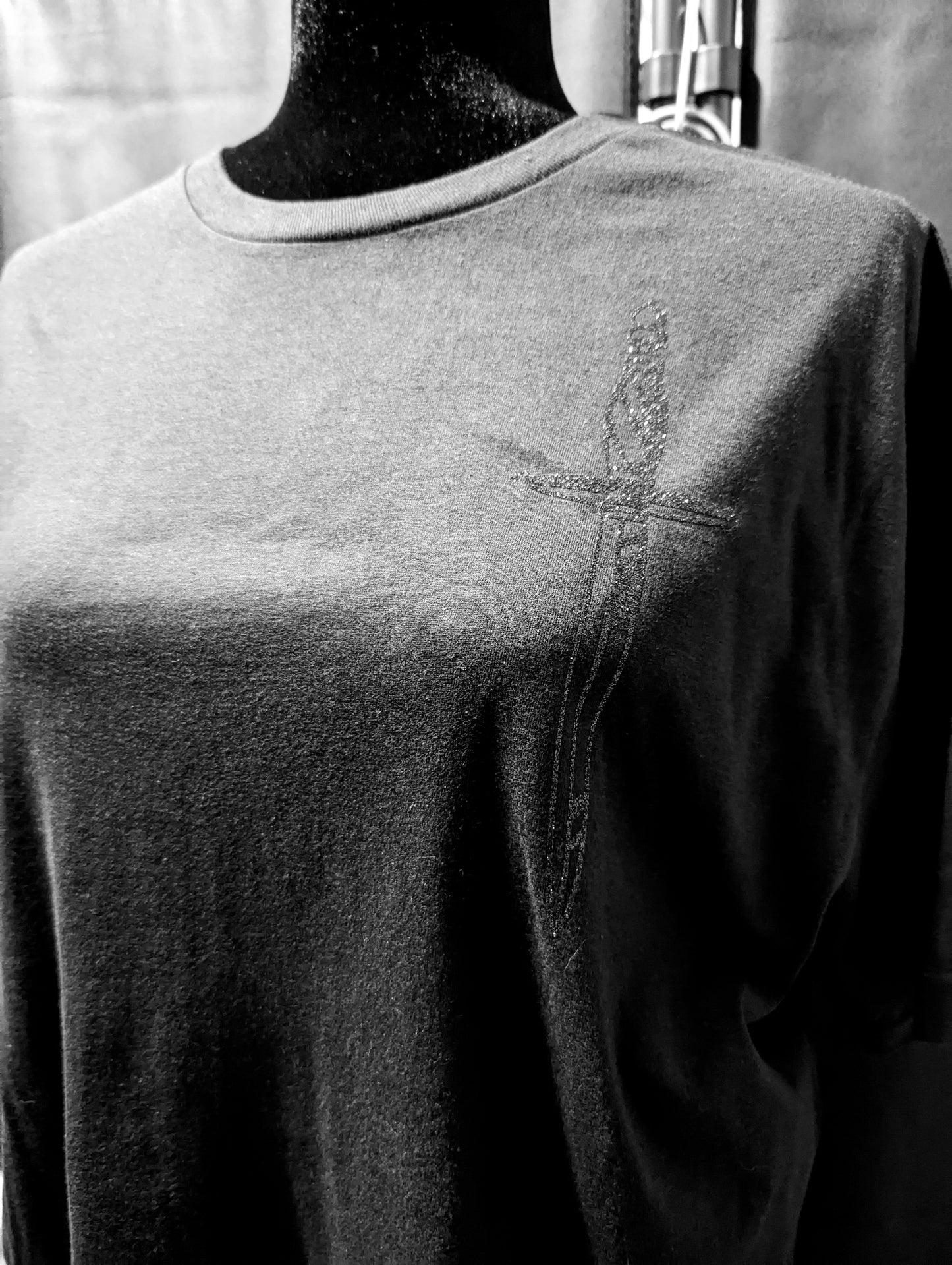 Black glitter on black - Dagger T-Shirt