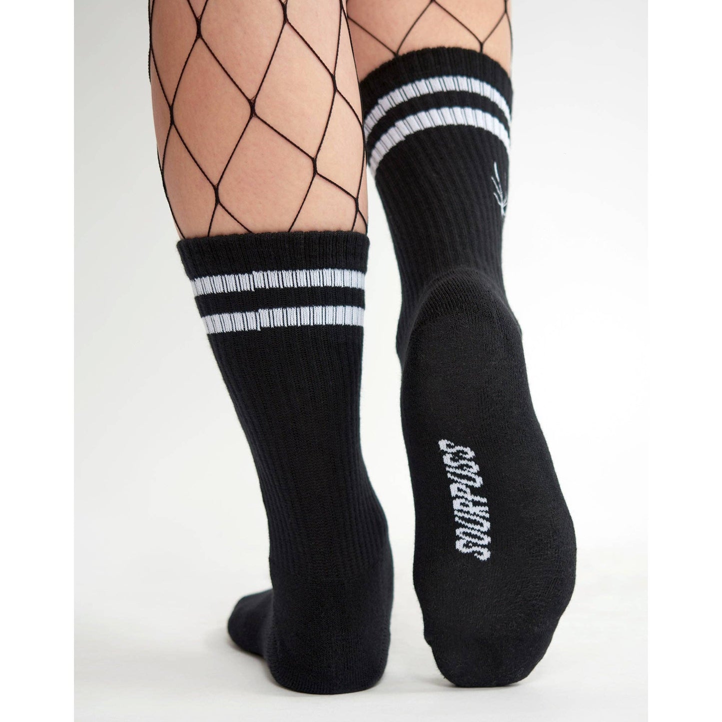 SOURPUSS SPIDER EMBROIDERED ATHLETIC SOCKS BLACK