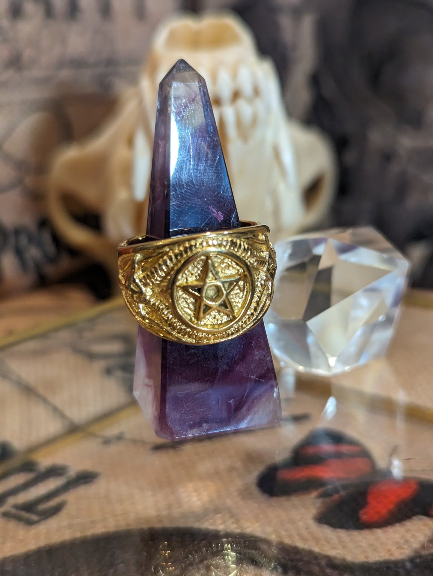 GOLD SIGNET - RING