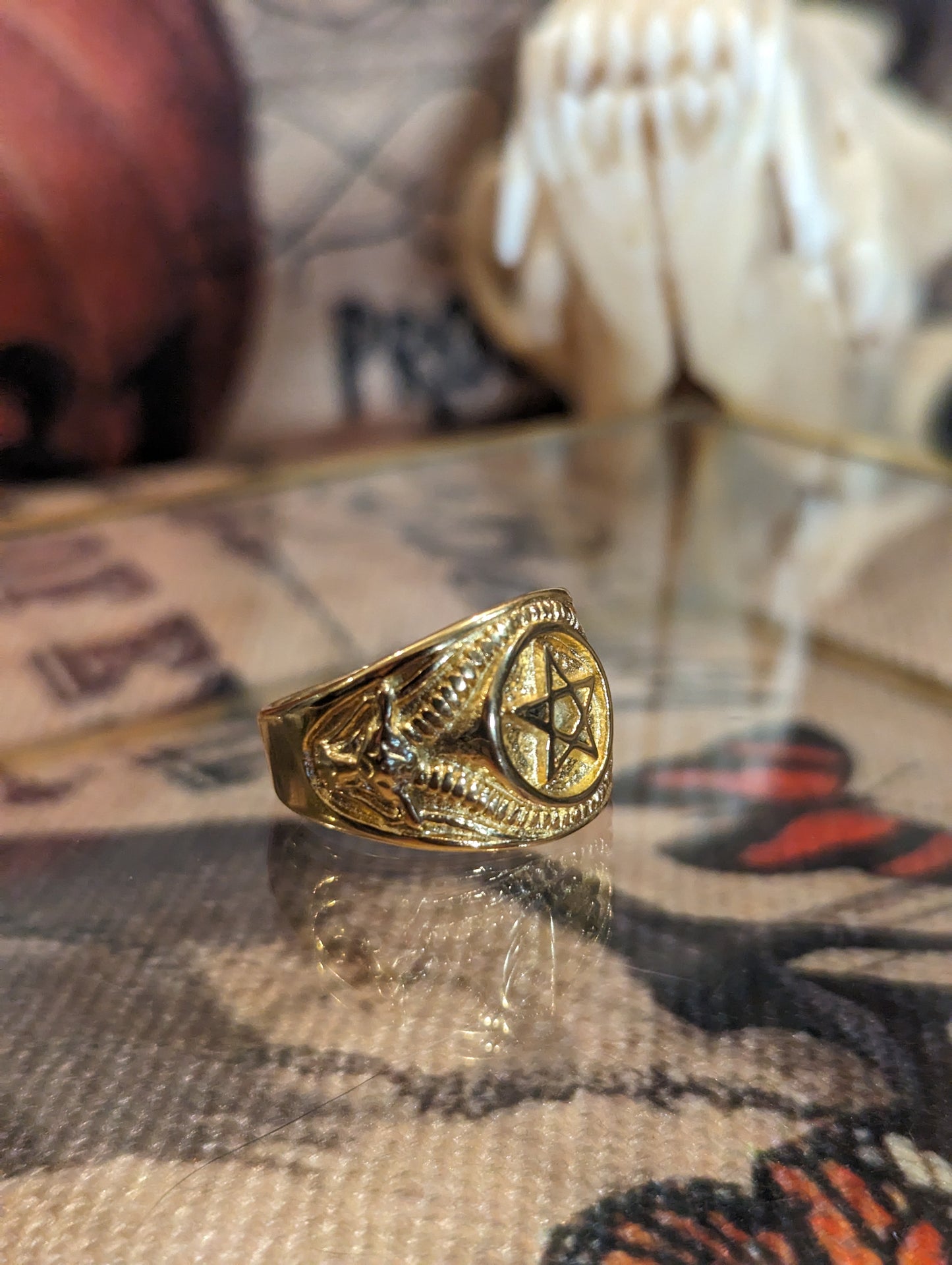 GOLD SIGNET - RING