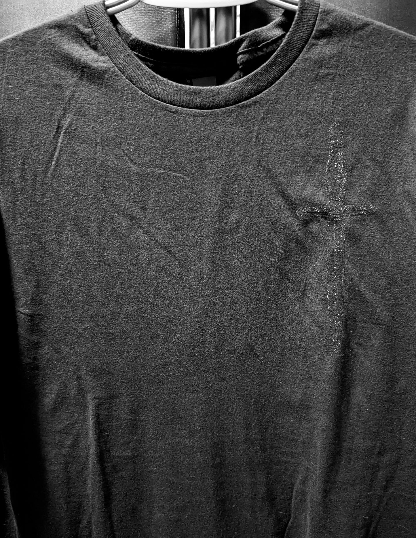 Black glitter on black - Dagger T-Shirt