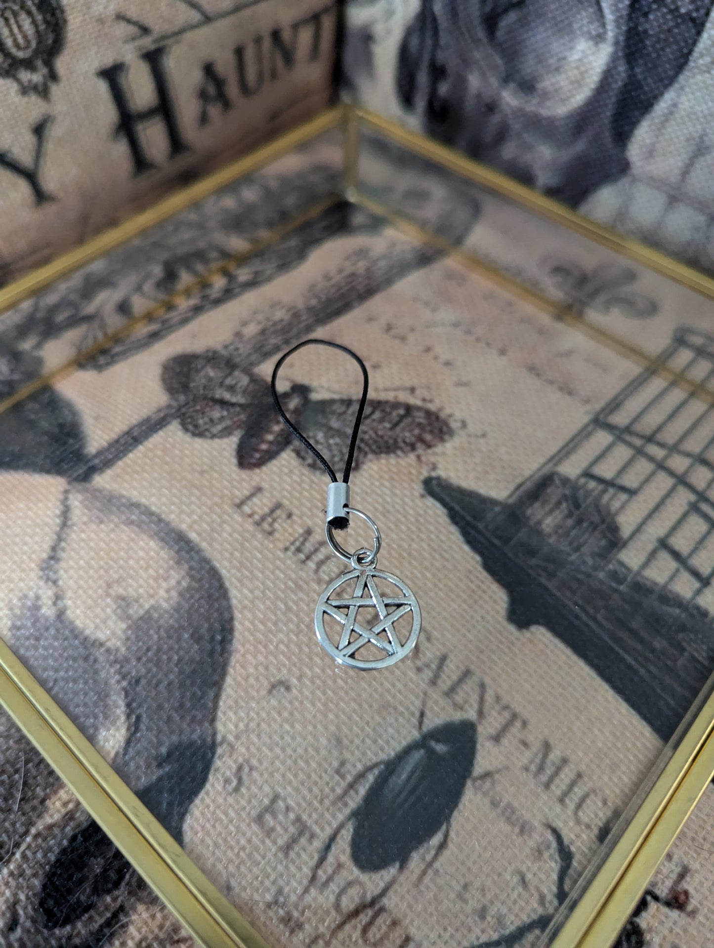 Pentagram zipper pull