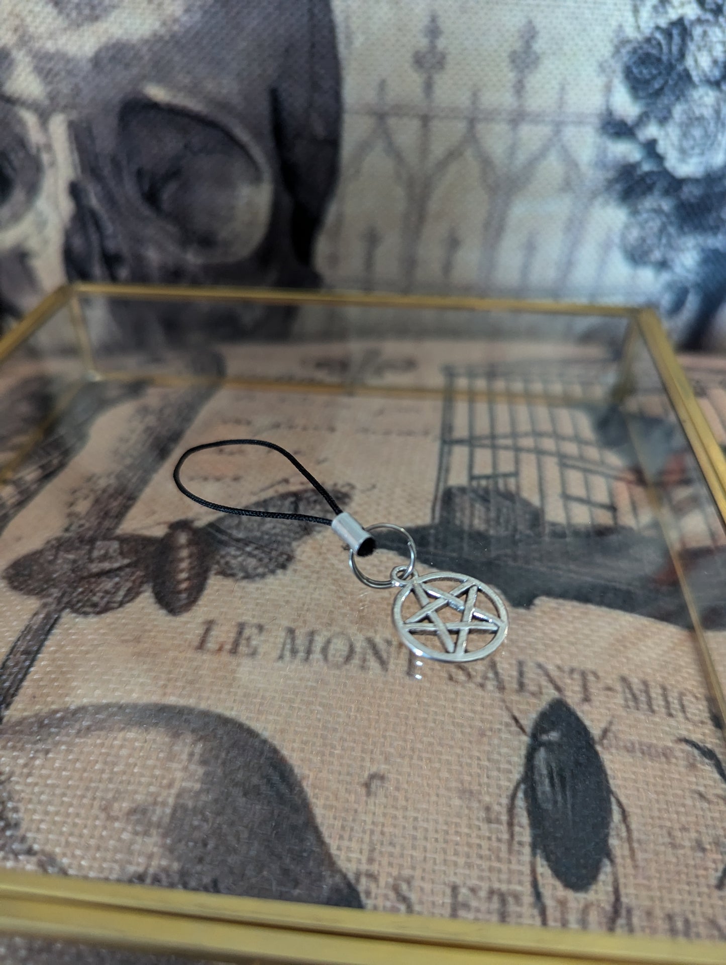 Pentagram zipper pull